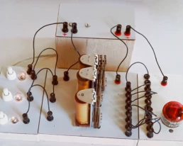Décodage d'un tube Nixie avec des relais – 1965